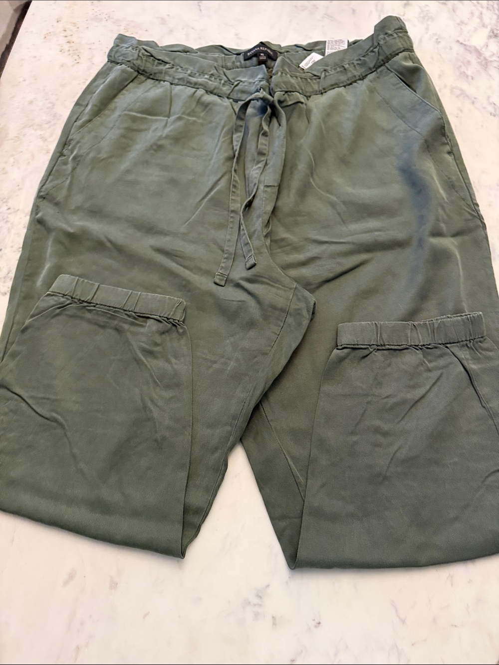 Banana Republic Olive Green Drawstring Cargo Joggers
